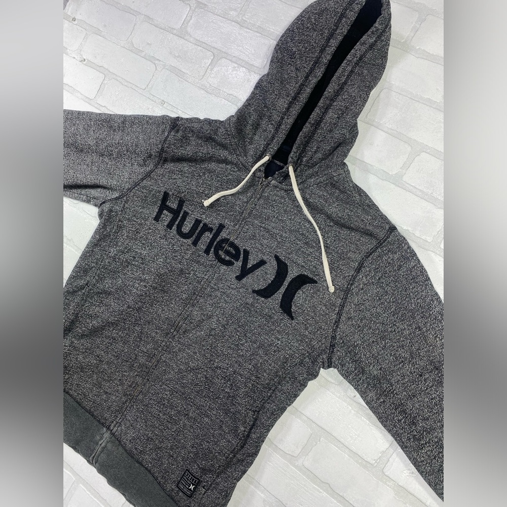 Gray Men’s Hurley Hoodie. Size M